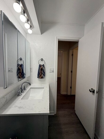Building Photo - 12836 W 67th St