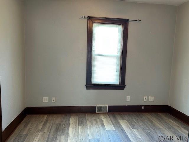 Building Photo - 407 Somerset Ave