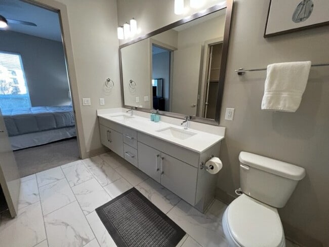 Building Photo - 3158 Stillhouse Creek Dr