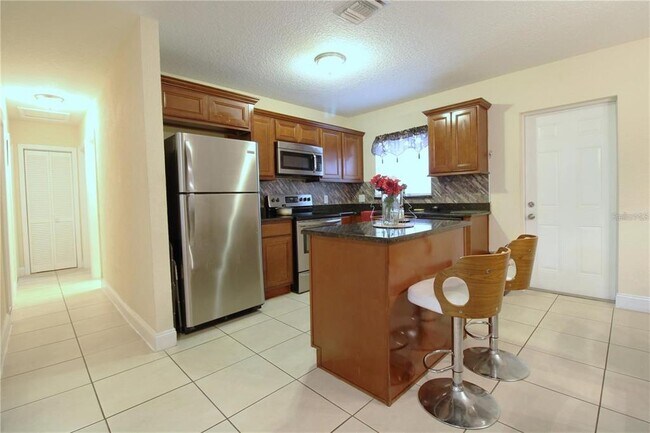 Building Photo - 5118 Anzio St