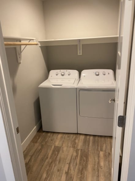 Building Photo - 1200 Glider Ln