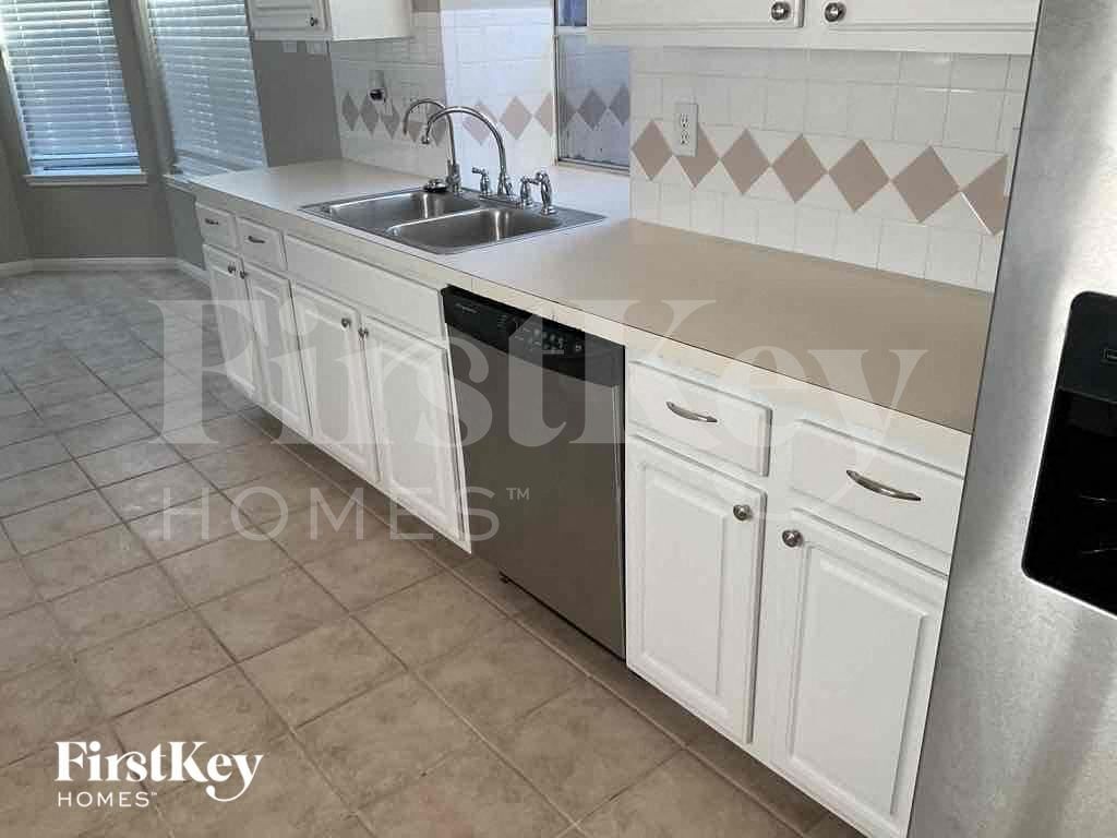 Building Photo - 2208 Palm Lagoon Dr