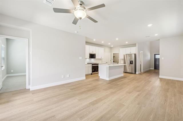 Building Photo - 502 Blanton St