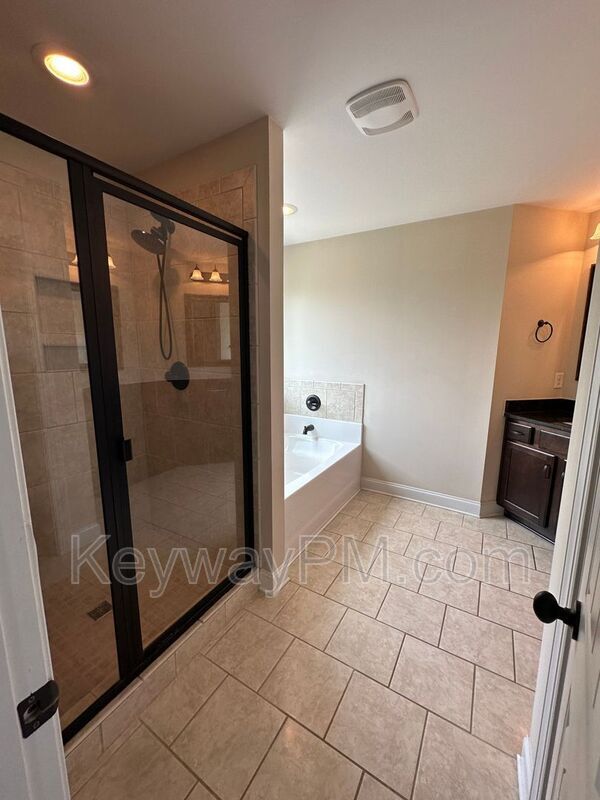 Building Photo - 1731 Edenburg Way