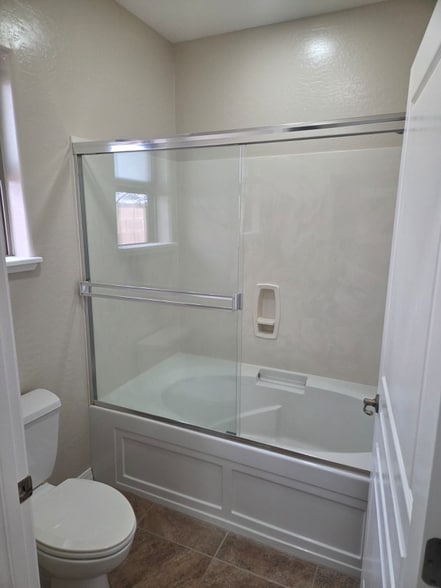 Building Photo - 328 La Paz St