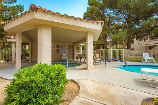 Building Photo - Laughlin Bay Village- 2 Bedroom Unit!