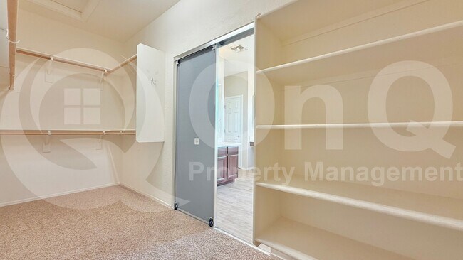 Building Photo - 4630 W Venture Ct