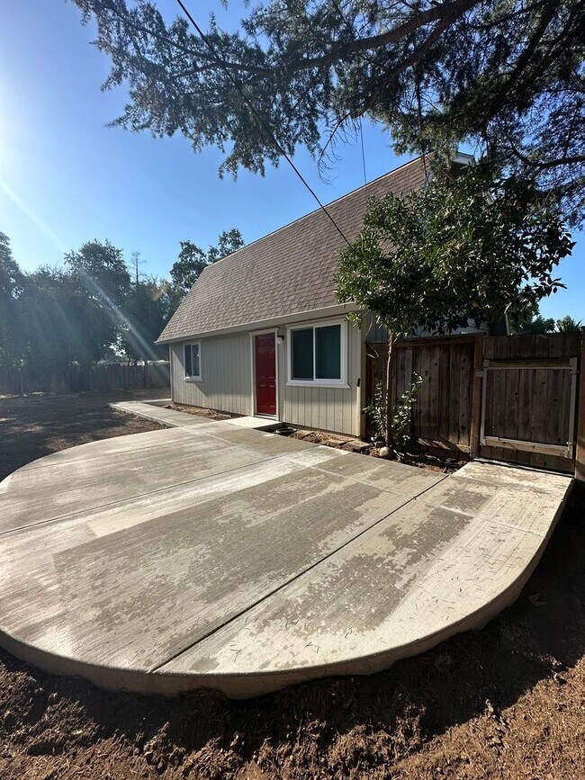 Building Photo - 2031 Oroville-Chico Hwy