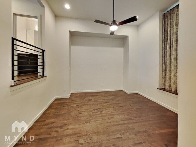 Building Photo - 436 E 33rd St