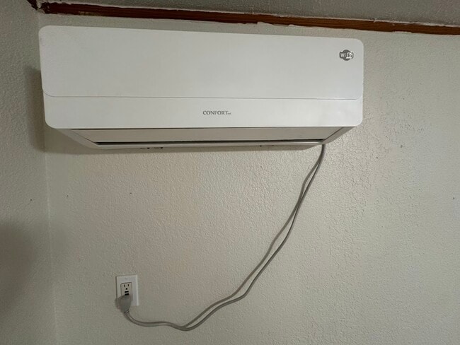 Building Photo - 26518 McIntosh Rd