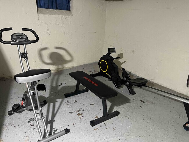 Building Photo - 315 Fetzner Rd