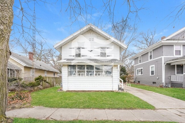 Building Photo - 1115 E Dayton St