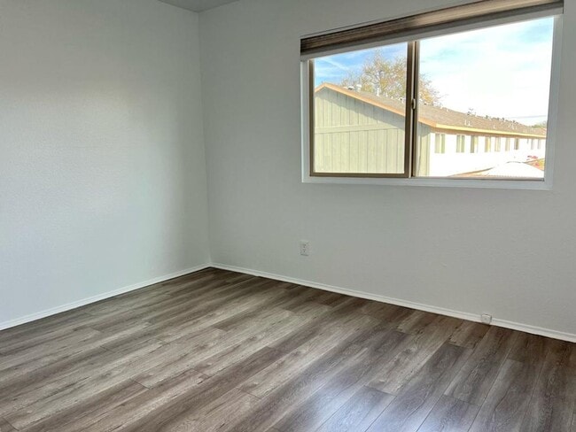 Building Photo - Welcome to Runnymede