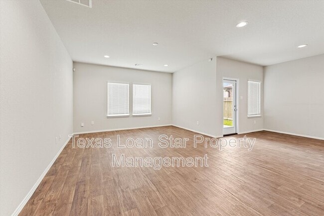Building Photo - 21143 Waze Lewis Dr