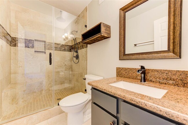Building Photo - 9400 Doliver Dr