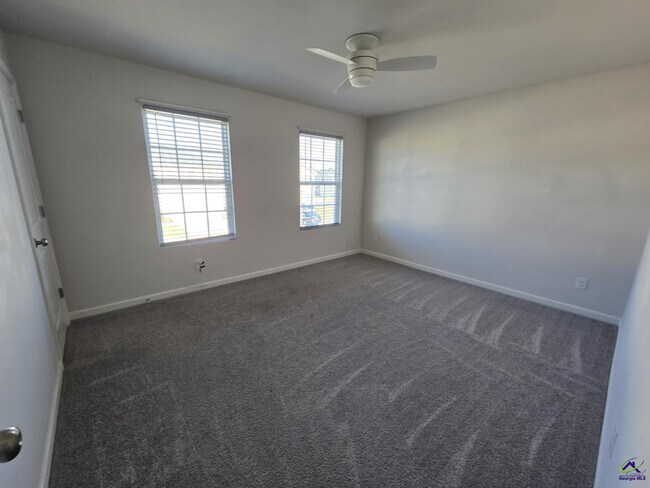 Building Photo - 148 Rock Run Trl