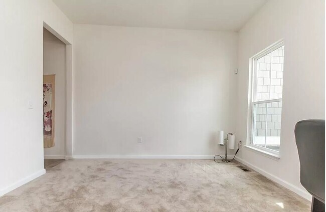 Building Photo - 10279 Benjamin Way