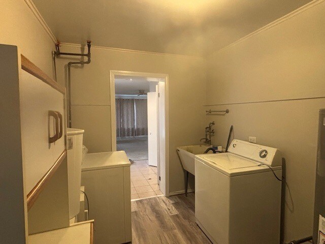 Building Photo - 2223 Hawthorne Rd