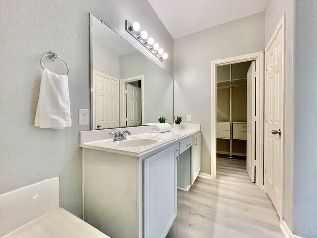 Building Photo - 3625 Standing Rock Dr