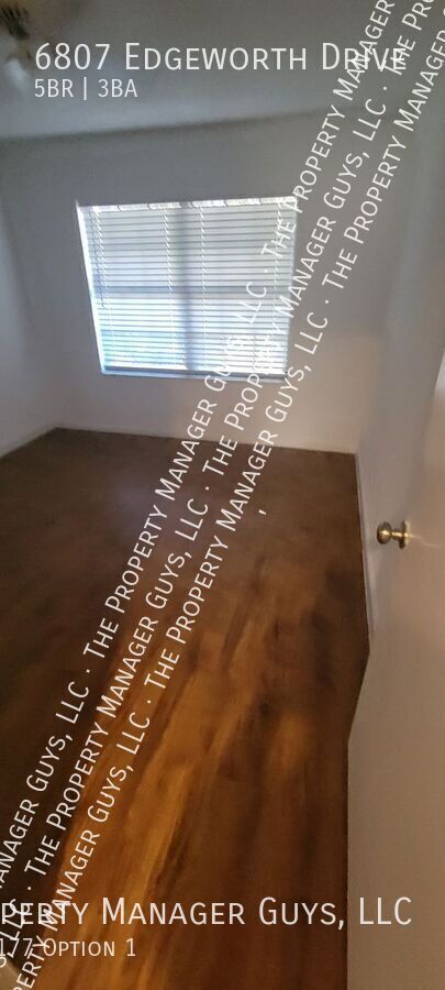 Building Photo - 6807 Edgeworth Dr