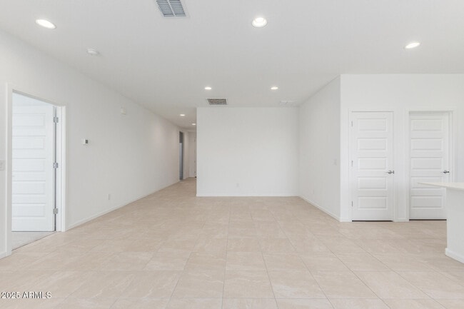 Building Photo - 20924 S 231st Way