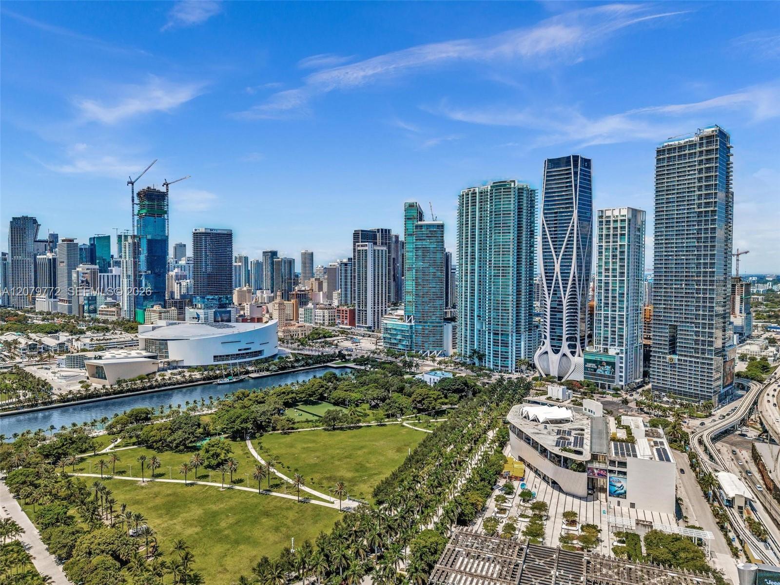 Building Photo - 900 Biscayne Blvd