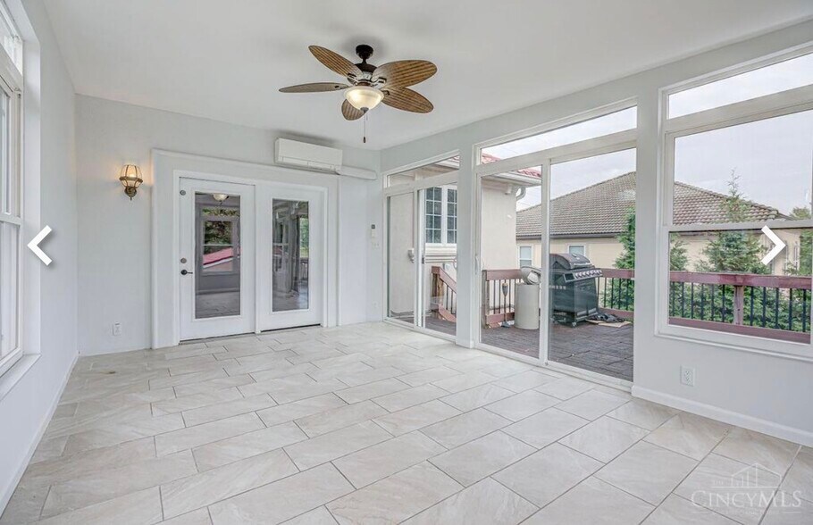 Building Photo - 3323 Devonian Dr