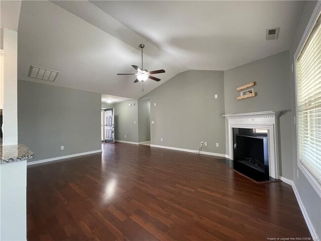 Building Photo - 152 Ladden Ln