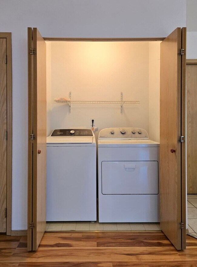 Building Photo - Lovely 3 Bedroom Marysville Rambler - 1/2 off 1st Months Rent!