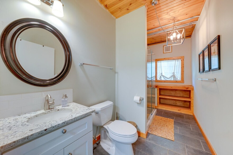 Building Photo - 27W172 Galusha Ave