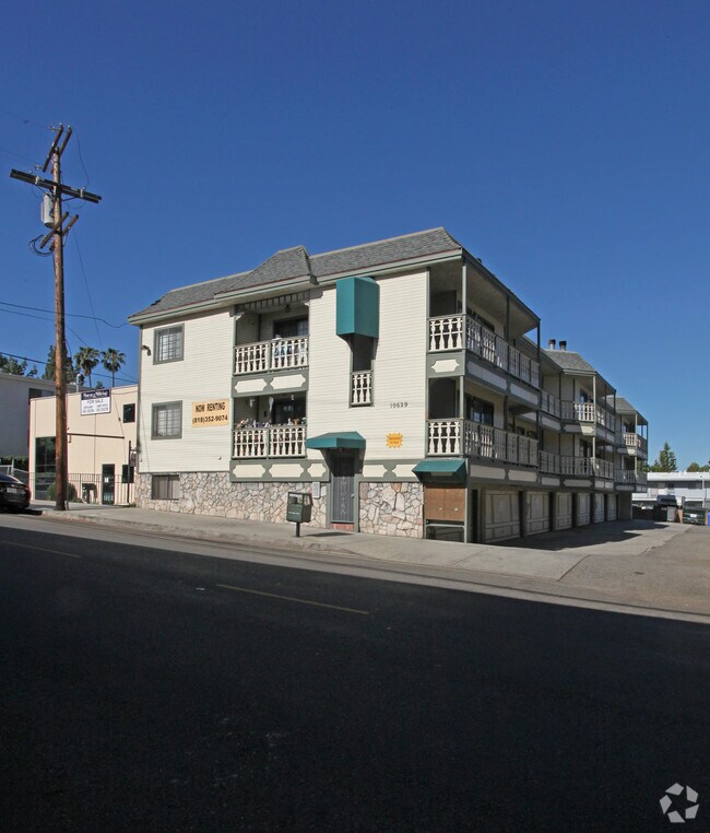 10629 Sherman Grove Ave 10629 Sherman Grove Ave Sunland CA 91040
