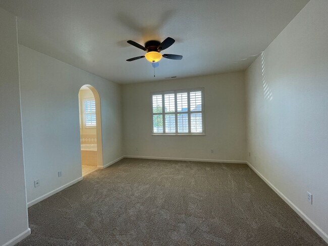 Building Photo - 2,199 Square Foot Beautiful 4-Bedroom Home | 2,199 Sq. Ft. | Prime Rincon Valley Location