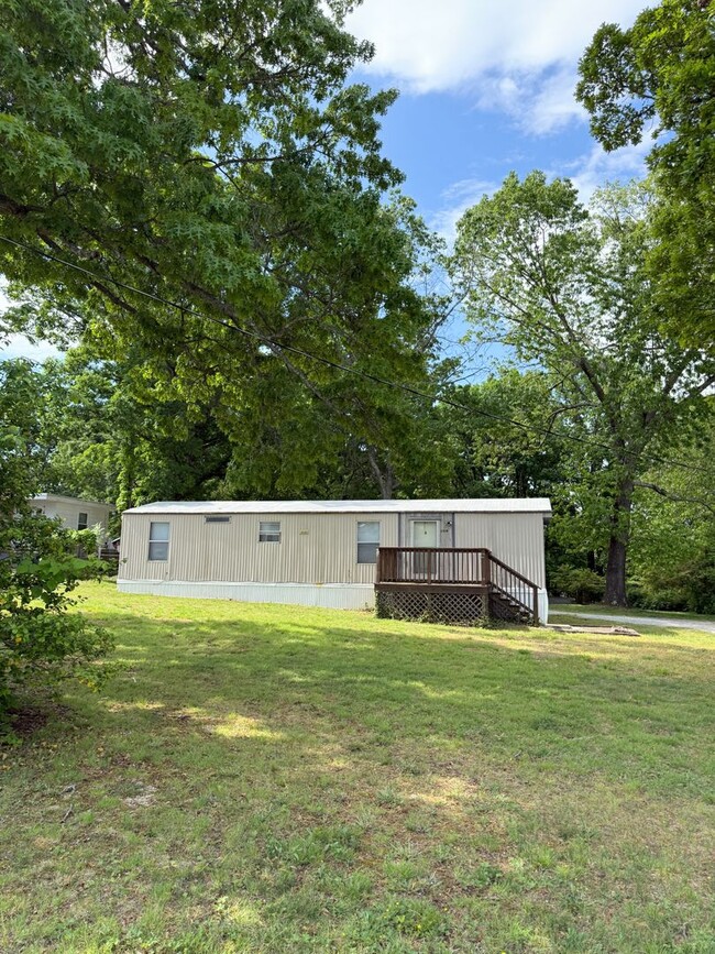 Primary Photo - 2 Bedroom Home in Campbell County