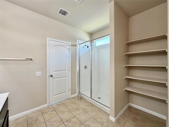 Building Photo - 1416 Fort Dessau Rd