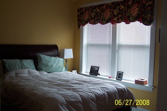 Building Photo - 7217 W Park Ave