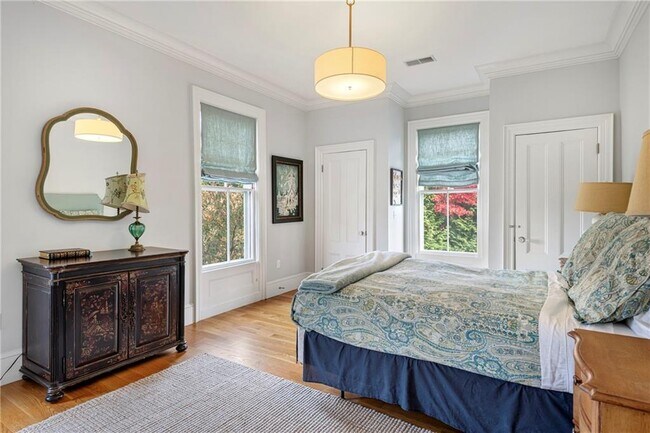 Building Photo - 15 Berkeley Ave