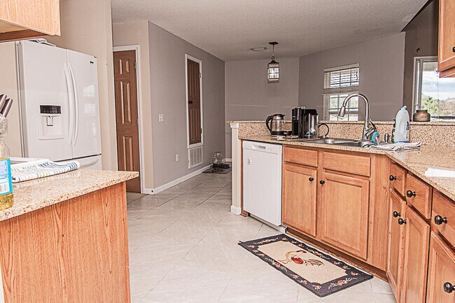 Building Photo - 5215 Moore Loop