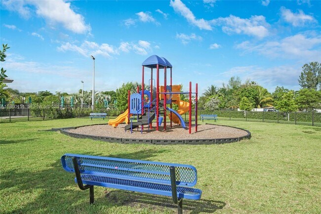 Building Photo - 12609 NW 23rd Pl