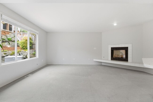 Building Photo - The Entertainer’s Dream