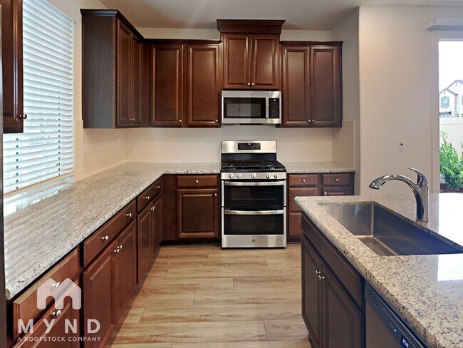 Building Photo - 2172 Brave Hawk Loop