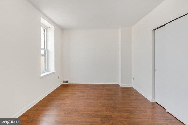 Building Photo - 3306 Haverford Ave