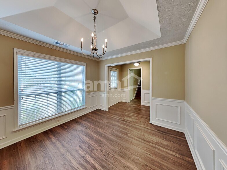 Building Photo - 589 Summerbrooke Ct