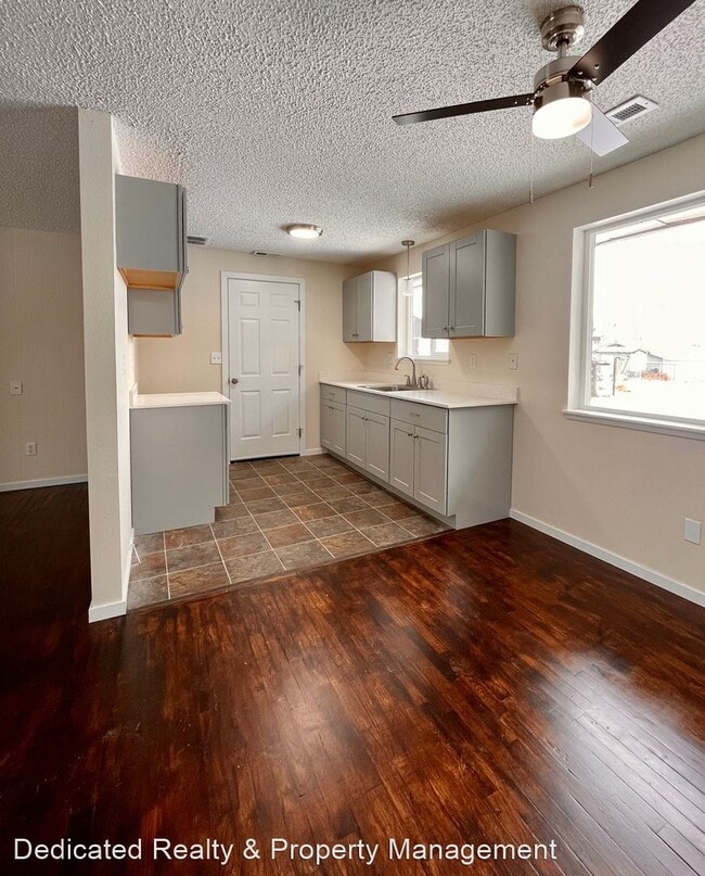 3 br, 1 bath House 10008 Orchard Ave 10008 Orchard Ave Yakima WA