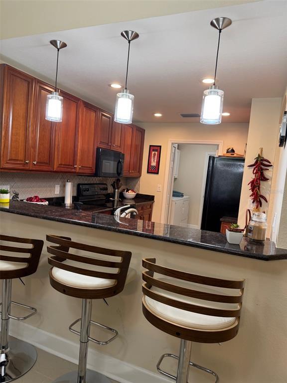 Building Photo - 240 West End Dr