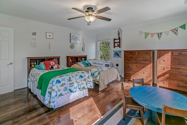 Building Photo - 6612 Kerns Rd