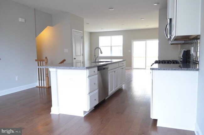 Building Photo - 1503 Hights Farm Rd S