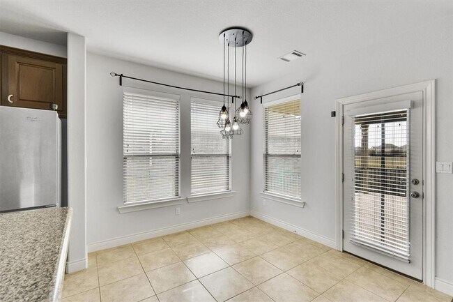 Building Photo - 6928 Donato Pl