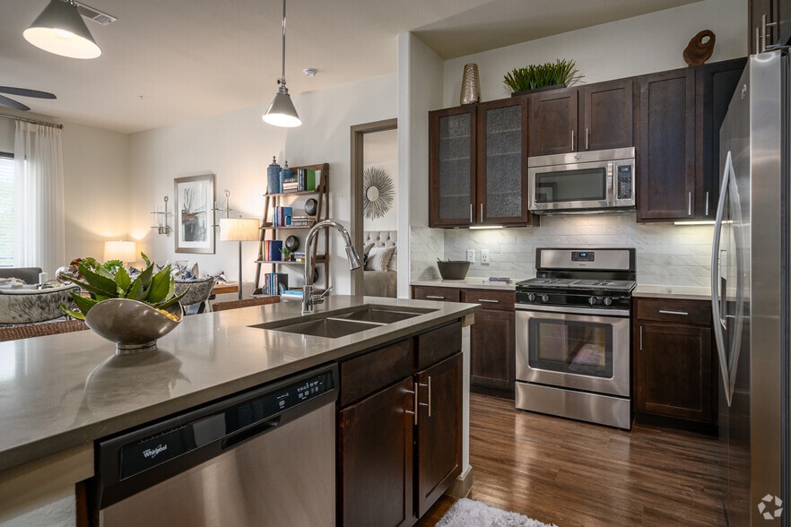 Ashford 1200 N Dairy Ashford Rd Houston TX 77079 Apartment Finder