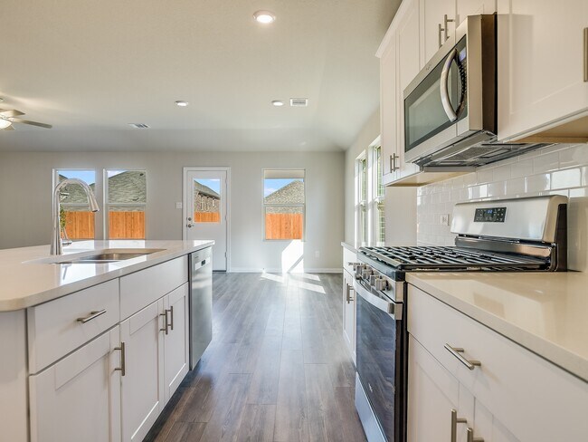 Building Photo - 2128 Proteus Dr