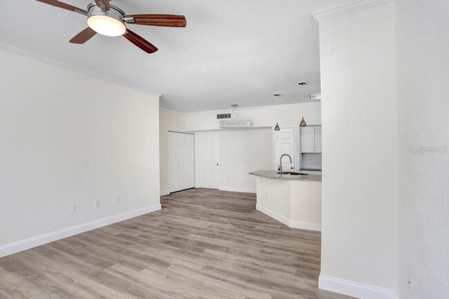 Building Photo - 9142 Lake Chase Island Way